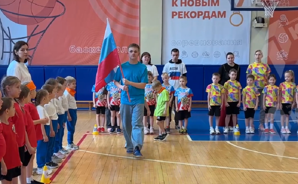 "ПРОспорт". Во Дворце спорта СТЗ прошел профориентационный спортивный праздник