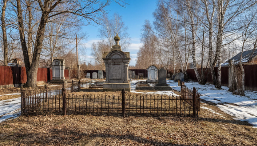 Полевчанам - вдвое дешевле. Утверждены расценки на резервирование мест на кладбище