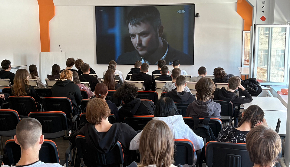 Учащимся техникума рассказали об очередной опасности