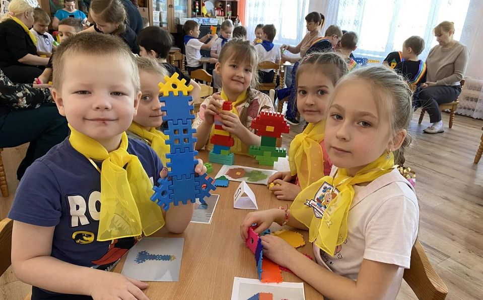 В полевском детском саду состоялся фестиваль "Юный инженер"