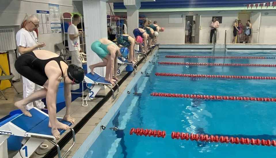 Полевчане плывут к медалям. В Ревде отлично выступили юные пловцы ФСК СТЗ