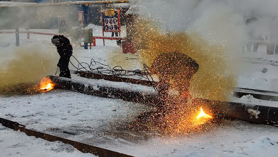 Илья и Владимир стали лучшими газорезчиками ручной резки на СТЗ