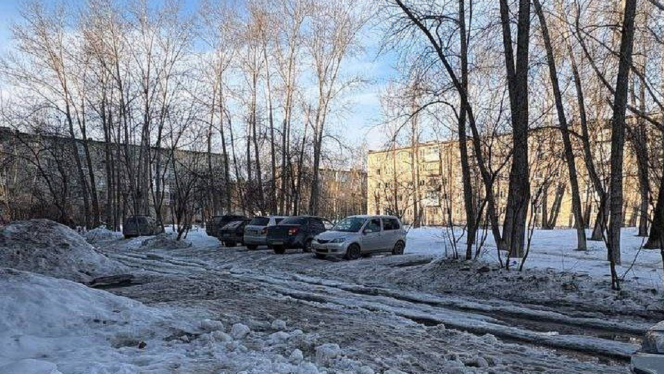 О прочистке дорог, проездов и дворов в Полевском. Необходимое разъяснение 