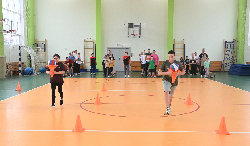 Электросталеплавильщики СТЗ вновь устроили семейный спортивный праздник