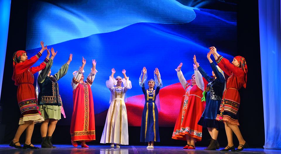 В ДК СТЗ прошел фестиваль граней творчества полевских педагогов