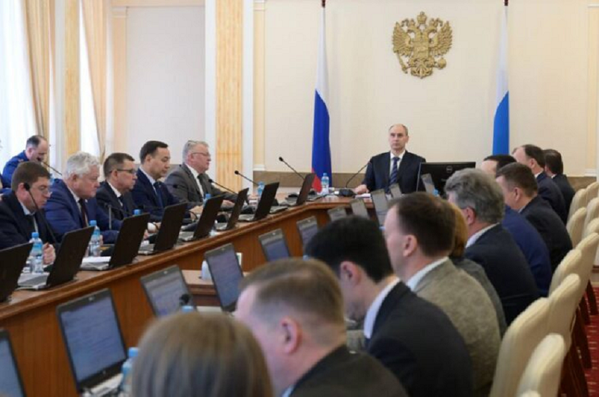 Областные власти снизили долг области на миллиард