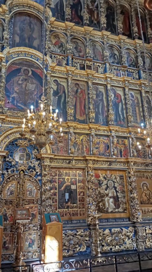 Немного побольше иконостаса Ильинской церкви photo_2025-08-15_11-47-05.jpg